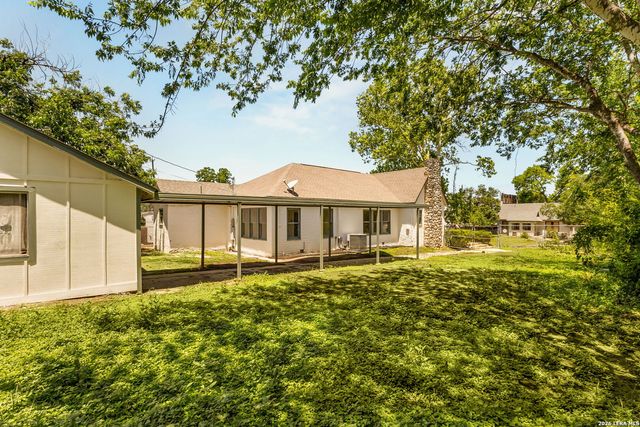 334 W LULLWOOD AVE, San Antonio, TX 78212