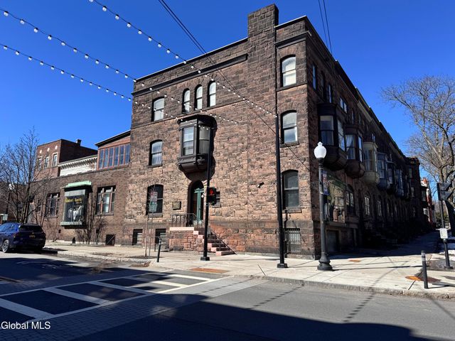 204 Lancaster Street, Albany, NY 12201