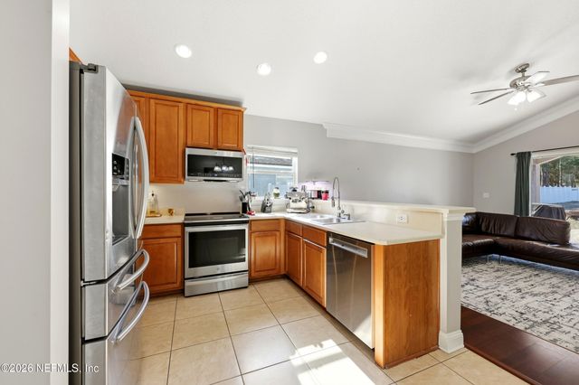 1324 WOODLAWN Drive, Orange Park, FL 32065