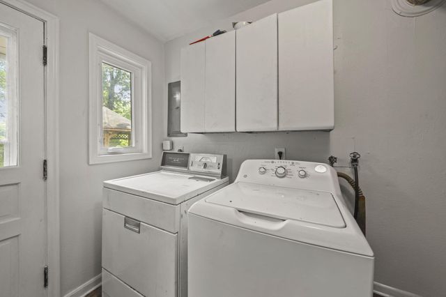 237 Maple Drive, Columbus, OH 43228