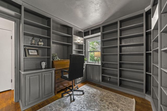 237 Maple Drive, Columbus, OH 43228