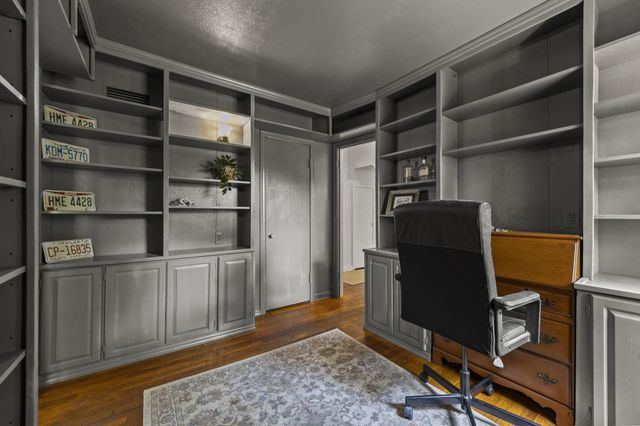 237 Maple Drive, Columbus, OH 43228