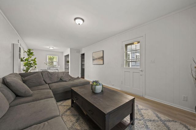 237 Maple Drive, Columbus, OH 43228