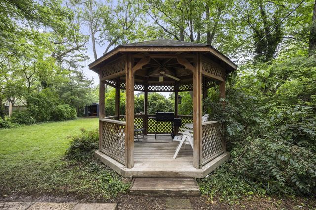 237 Maple Drive, Columbus, OH 43228
