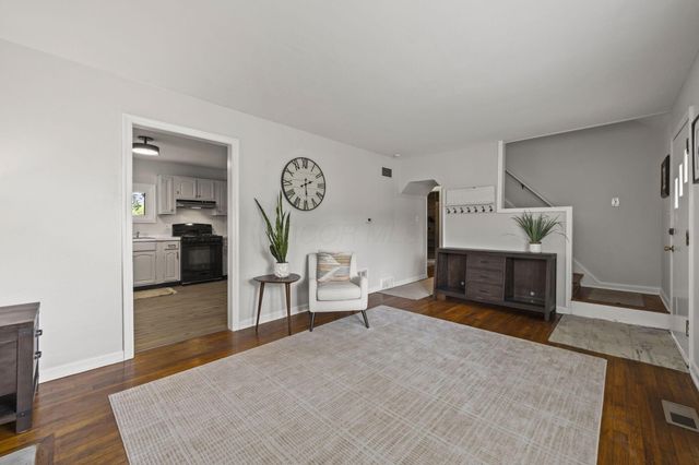 237 Maple Drive, Columbus, OH 43228