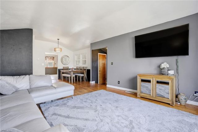 2419 Stribling LN, Norfolk, VA 23518