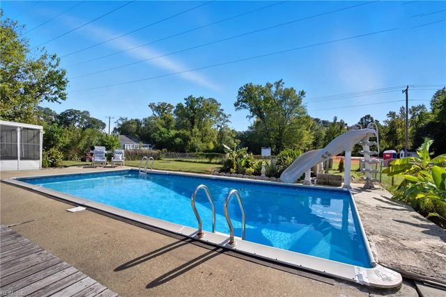 2419 Stribling LN, Norfolk, VA 23518