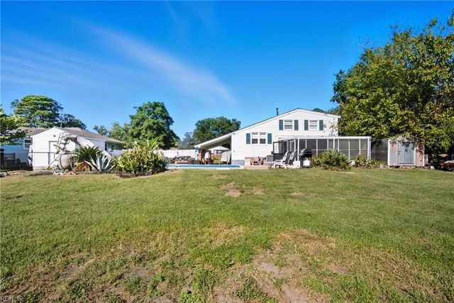 2419 Stribling LN, Norfolk, VA 23518