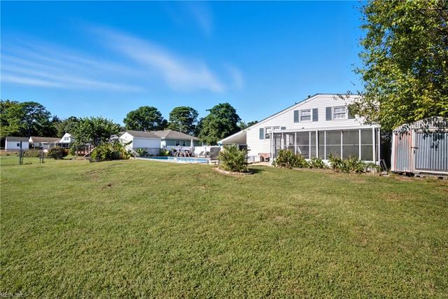 2419 Stribling LN, Norfolk, VA 23518