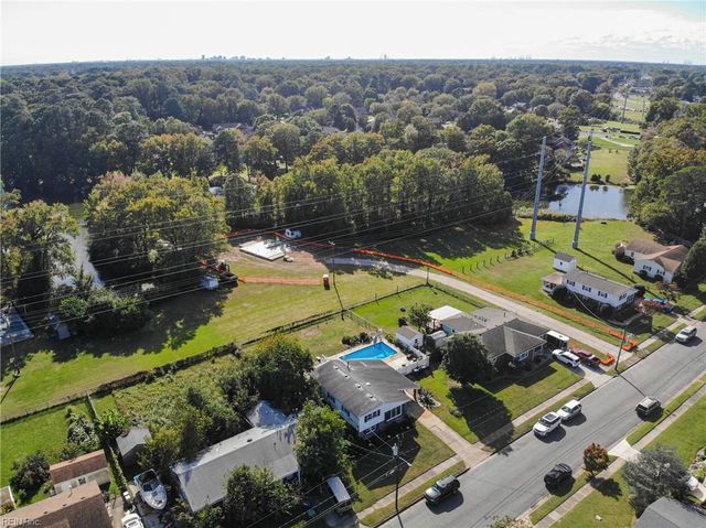 2419 Stribling LN, Norfolk, VA 23518