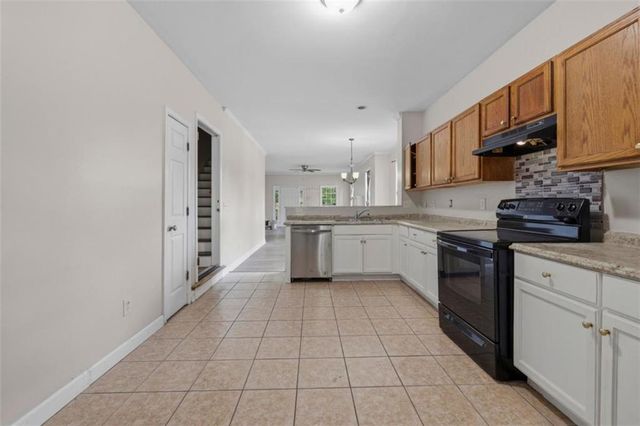 845 Mildred Place NW, Atlanta, GA 30318