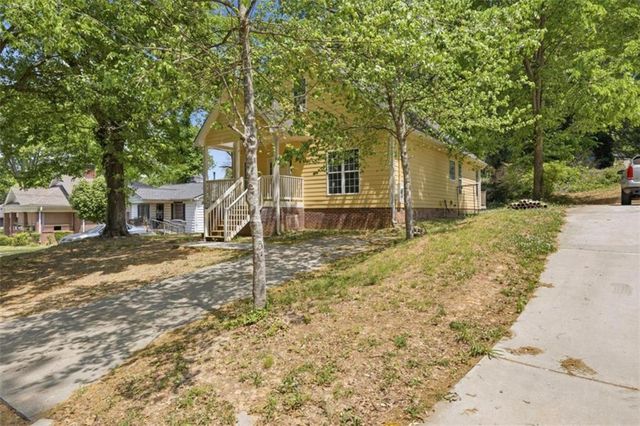 845 Mildred Place NW, Atlanta, GA 30318