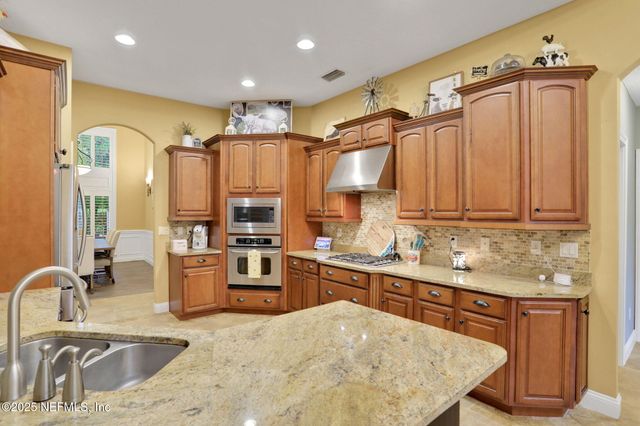 4058 EAGLE LANDING Parkway, Orange Park, FL 32065