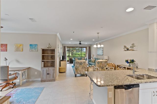 12710 SORRENTO WAY 101, Bradenton, FL 34211