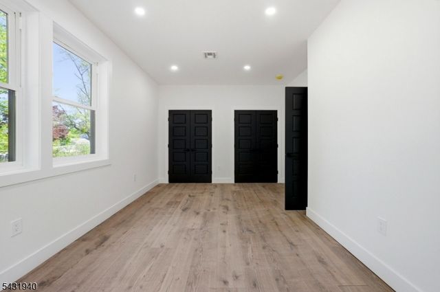 3 Tyne Ct, South Brunswick Twp., NJ 08824