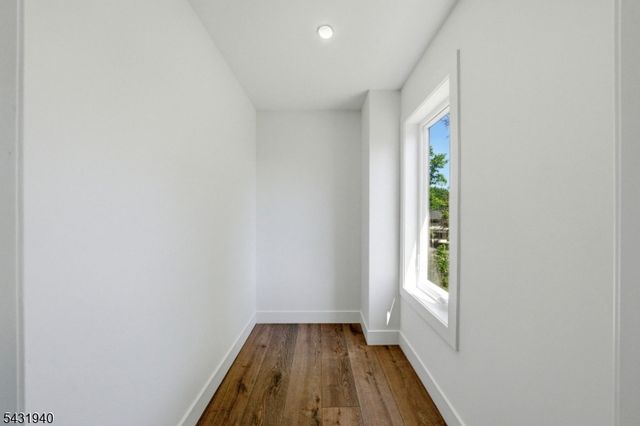 3 Tyne Ct, South Brunswick Twp., NJ 08824
