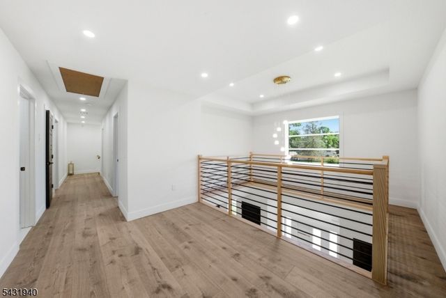 3 Tyne Ct, South Brunswick Twp., NJ 08824