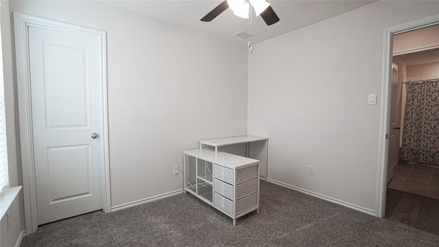 404 Honey Locust Drive, Nevada, TX 75173