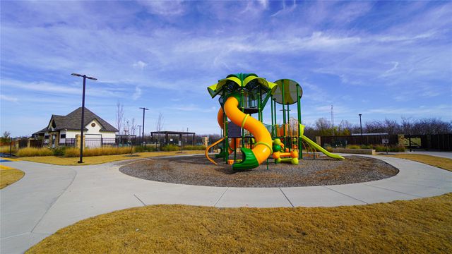 404 Honey Locust Drive, Nevada, TX 75173