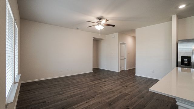 404 Honey Locust Drive, Nevada, TX 75173