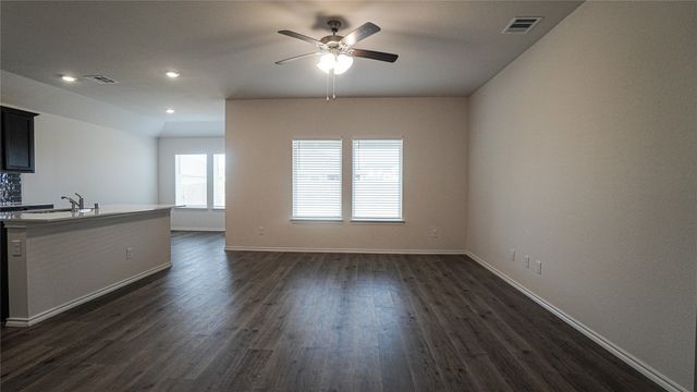 404 Honey Locust Drive, Nevada, TX 75173