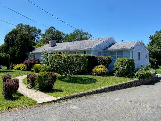 115 Vine Street 1, Saugus, MA 01906