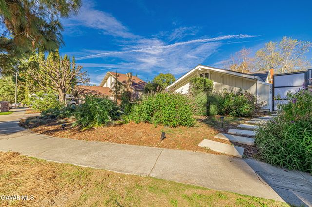 8310 Faust Avenue, West Hills, CA 91304