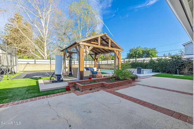 8310 Faust Avenue, West Hills, CA 91304