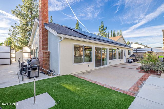 8310 Faust Avenue, West Hills, CA 91304