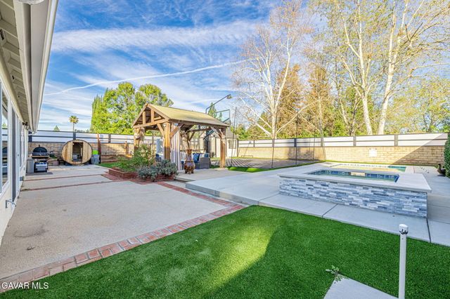 8310 Faust Avenue, West Hills, CA 91304