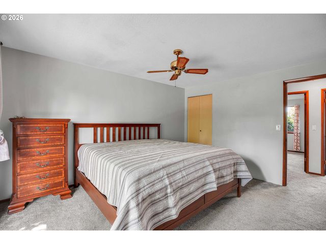 12136 Se SEQUOIA Ave, Milwaukie, OR 97222