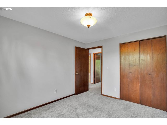 12136 Se SEQUOIA Ave, Milwaukie, OR 97222