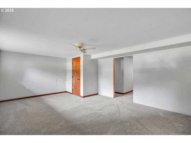 12136 Se SEQUOIA Ave, Milwaukie, OR 97222