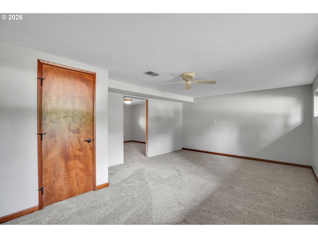 12136 Se SEQUOIA Ave, Milwaukie, OR 97222