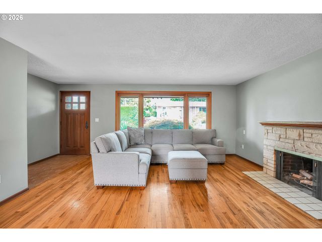12136 Se SEQUOIA Ave, Milwaukie, OR 97222
