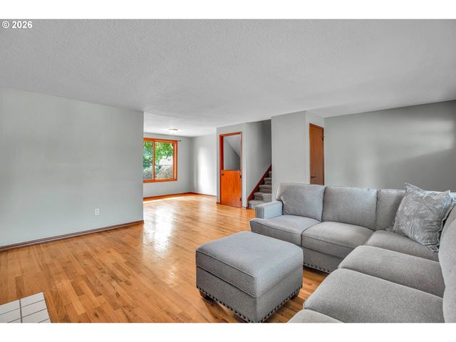 12136 Se SEQUOIA Ave, Milwaukie, OR 97222