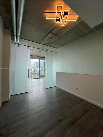 690 SW 1st Court 1210, Miami, FL 33130