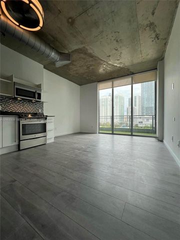 690 SW 1st Court 1210, Miami, FL 33130
