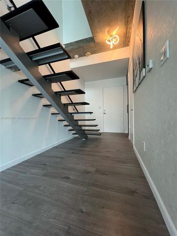 690 SW 1st Court 1210, Miami, FL 33130
