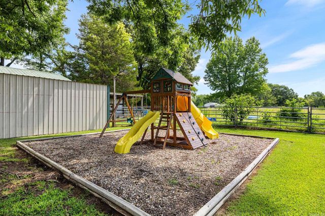 235 Oak Grove, Austin, AR 72007