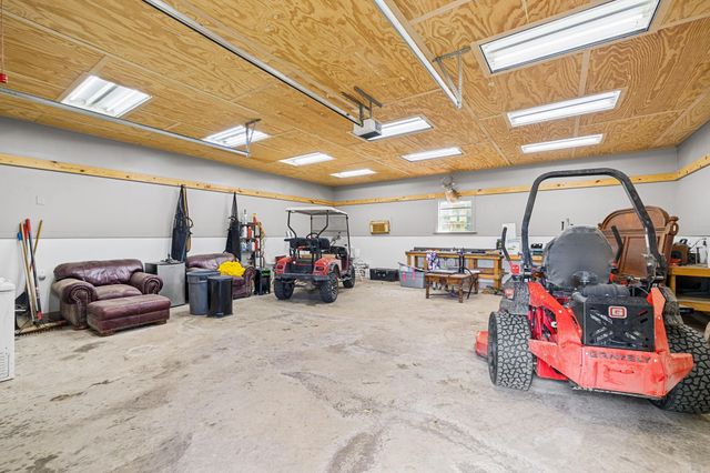 235 Oak Grove, Austin, AR 72007