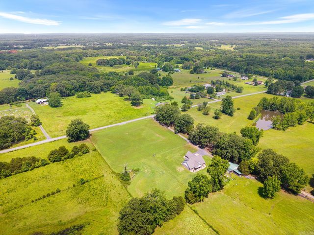 235 Oak Grove, Austin, AR 72007
