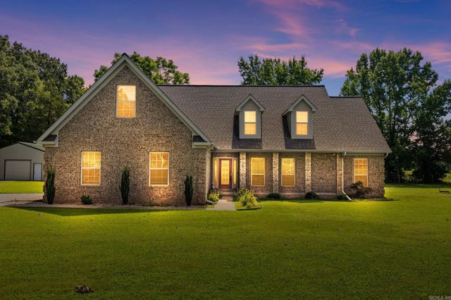 235 Oak Grove, Austin, AR 72007
