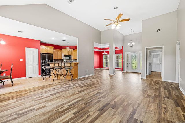 235 Oak Grove, Austin, AR 72007