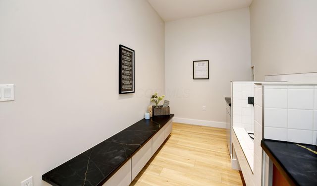 1042 Mcallister Avenue, Columbus, OH 43205
