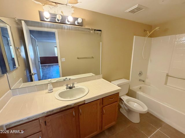 7511 W TONTO Drive, Glendale, AZ 85308