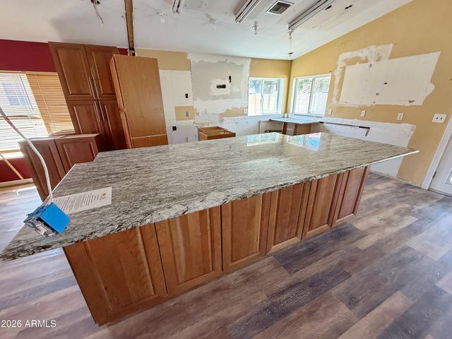 7511 W TONTO Drive, Glendale, AZ 85308