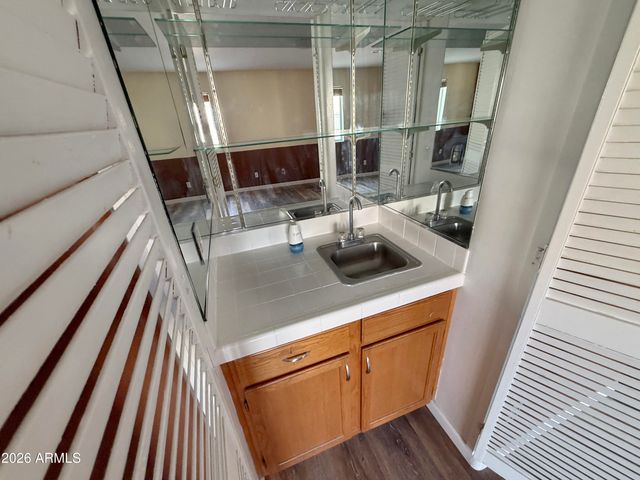 7511 W TONTO Drive, Glendale, AZ 85308