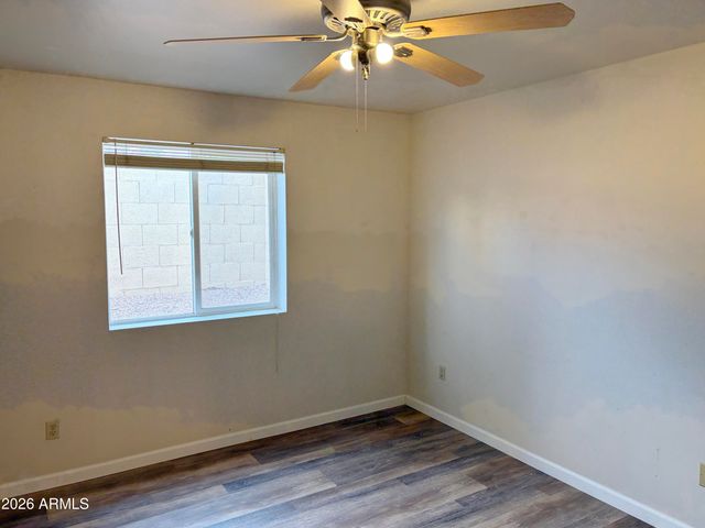 7511 W TONTO Drive, Glendale, AZ 85308