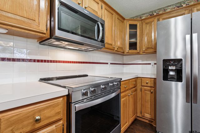 902 Bobwhite Ln, Whitehouse, TX 75791